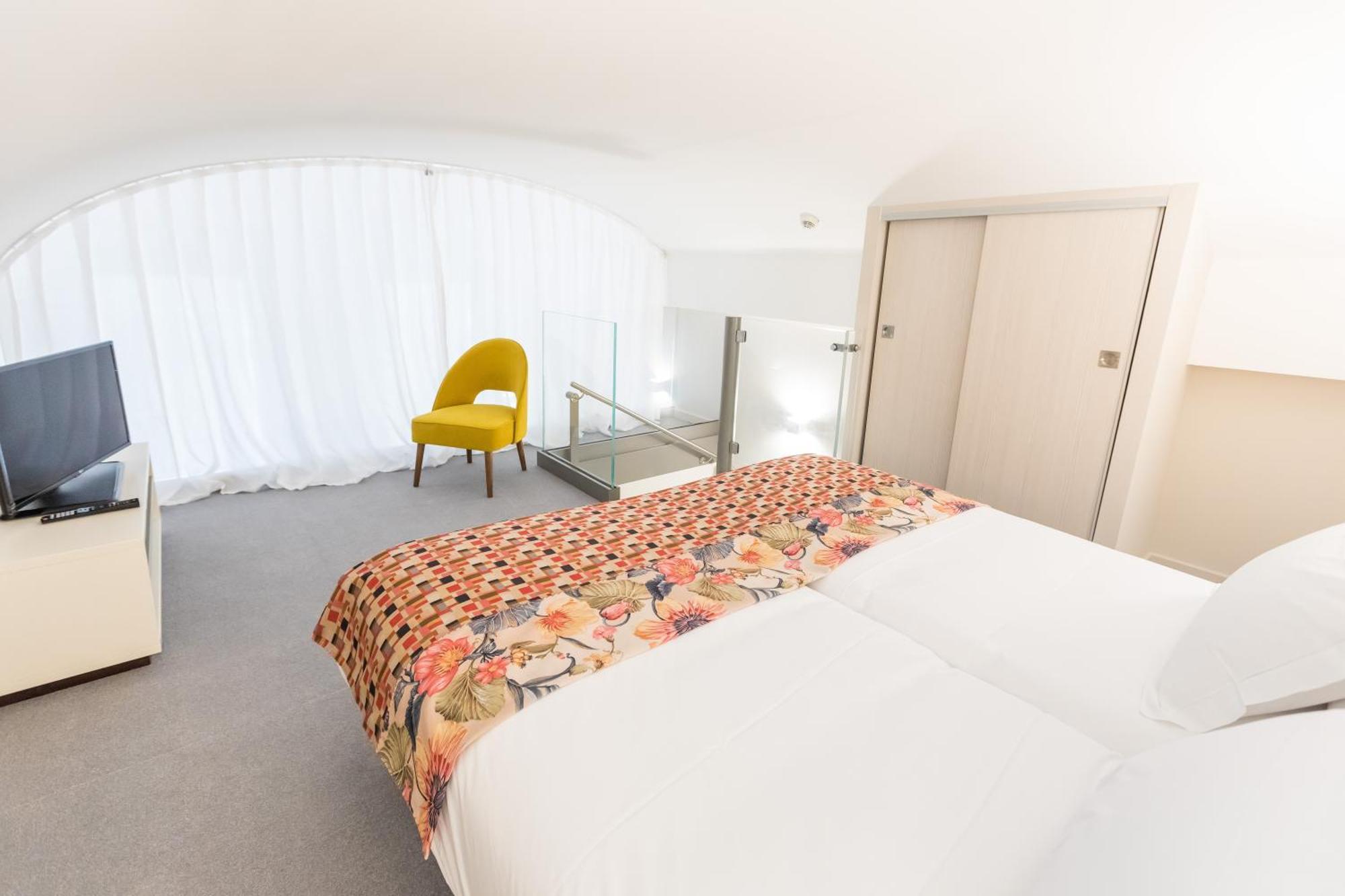 Junior Suite Mezzanine